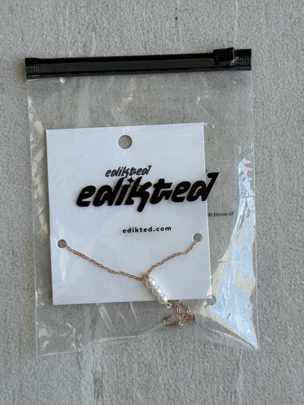 Edikted Hand Chain - Picture 3 of 7